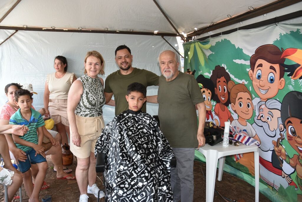 Praça da Alegria reuniu milhares de crianças na Praça João Francisco Lopes, em Iguatemi