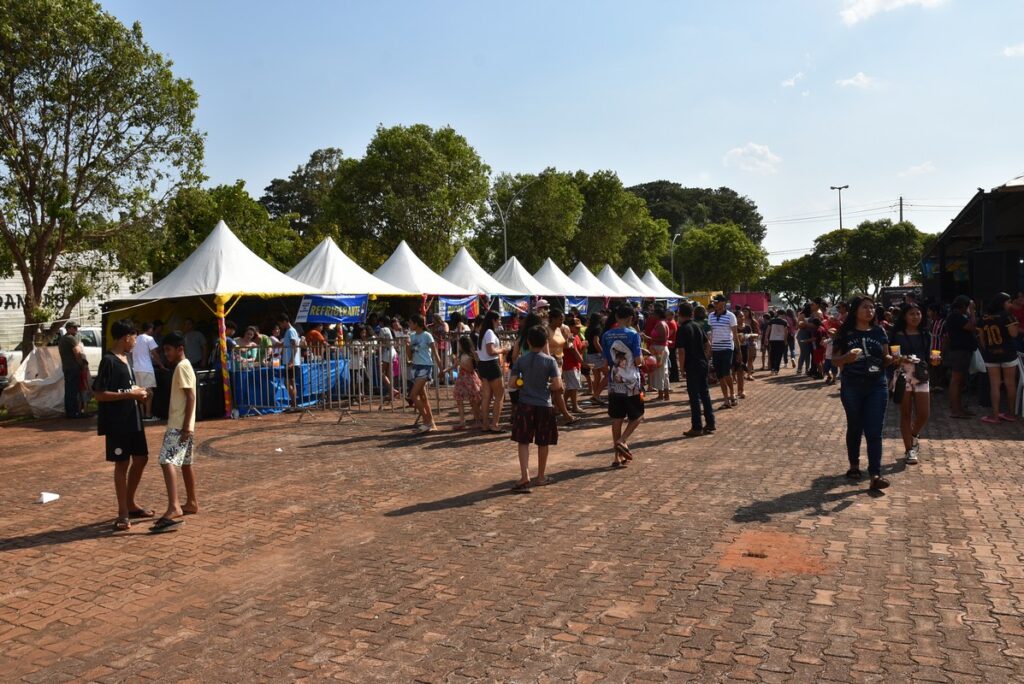 Praça da Alegria reuniu milhares de crianças na Praça João Francisco Lopes, em Iguatemi