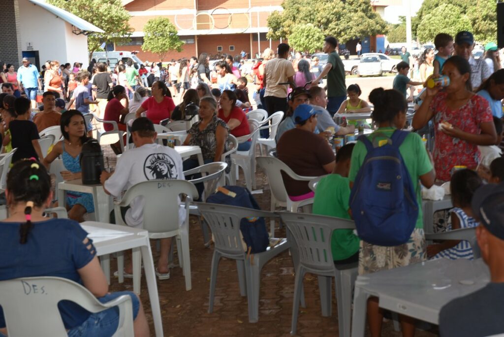 Praça da Alegria reuniu milhares de crianças na Praça João Francisco Lopes, em Iguatemi