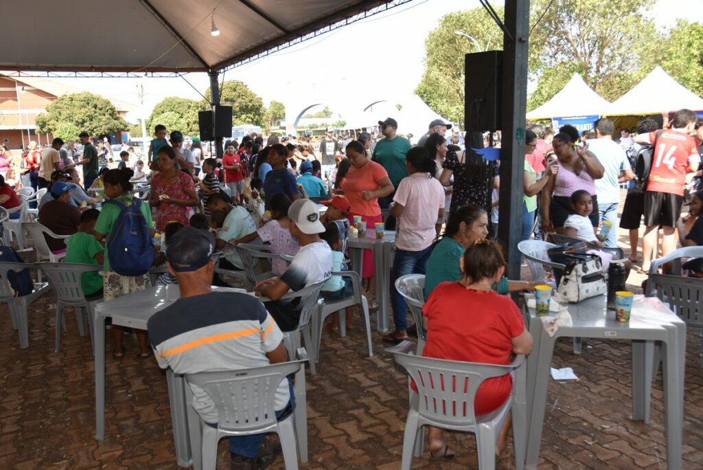 Praça da Alegria reuniu milhares de crianças na Praça João Francisco Lopes, em Iguatemi
