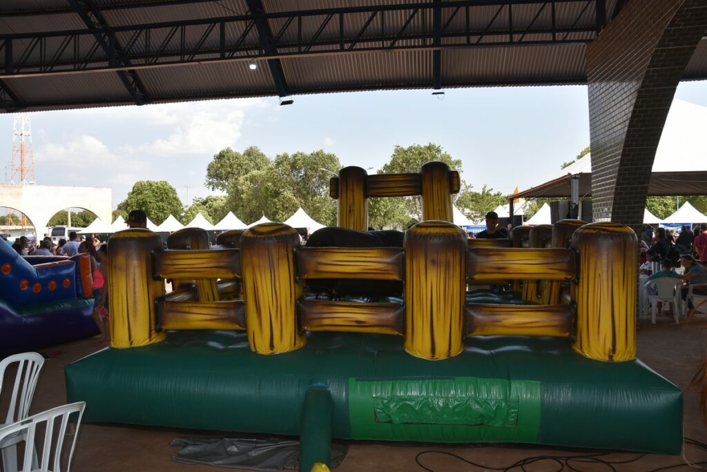 Praça da Alegria reuniu milhares de crianças na Praça João Francisco Lopes, em Iguatemi