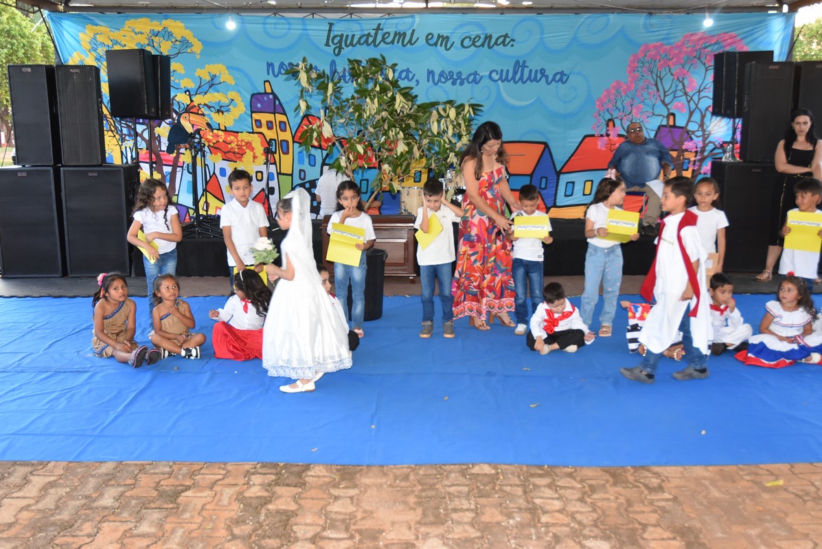 Mostra Cultural 2025 retratou costumes e tradições de Iguatemi e homenagens aos prefeitos e pioneiros