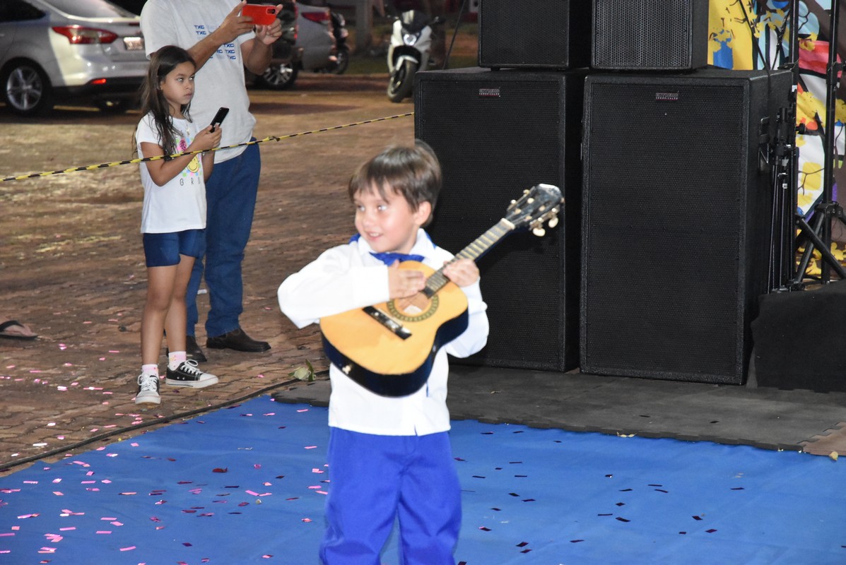Mostra Cultural 2025 retratou costumes e tradições de Iguatemi e homenagens aos prefeitos e pioneiros