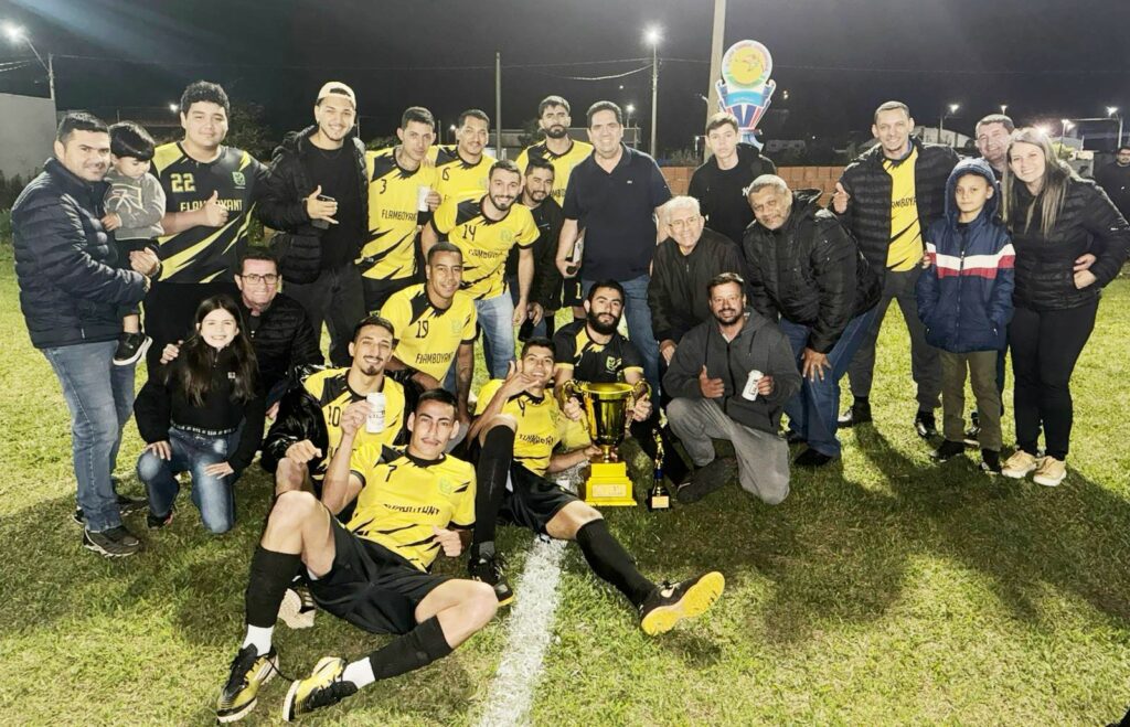 Em decisão entre equipes indígenas Invernada é campeã da Copa Cidade Crepúsculo de Suíço 2025 em Amambai