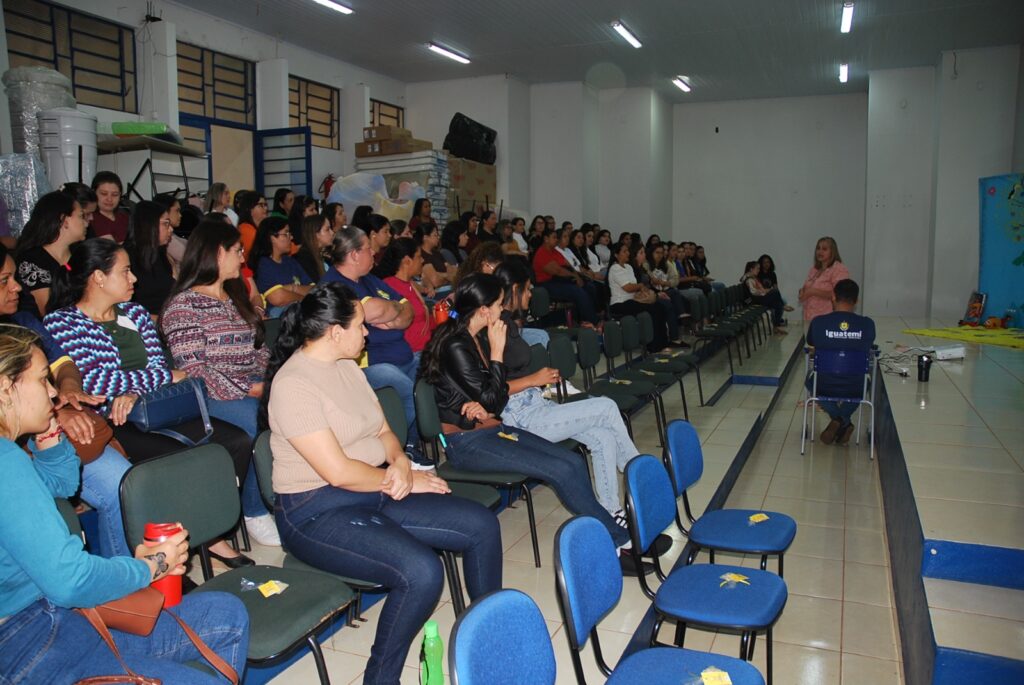 Iguatemi: Professores da Rede Municipal de Ensino participam de formação continuada nesta quarta-feira 1º de outubro