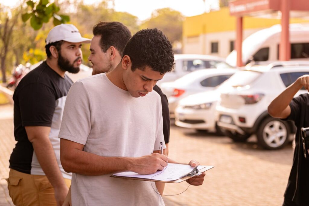 Jovens cristãos lotam Hemosul e mostram que unidade também salva vidas Jovens cristãos lotam Hemosul e mostram que unidade também salva vidas