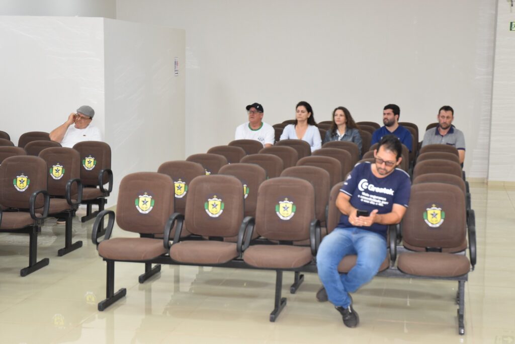 Iguatemi: Secretaria de Saúde realiza audiência pública para prestação de contas referentes ao 2º quadrimestre de 2025