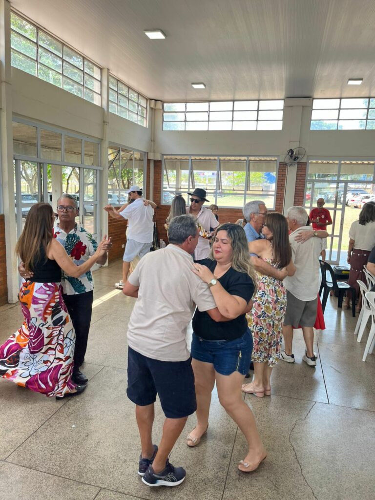 Clube dos Amigos de Amambai (CAA) realiza encontro