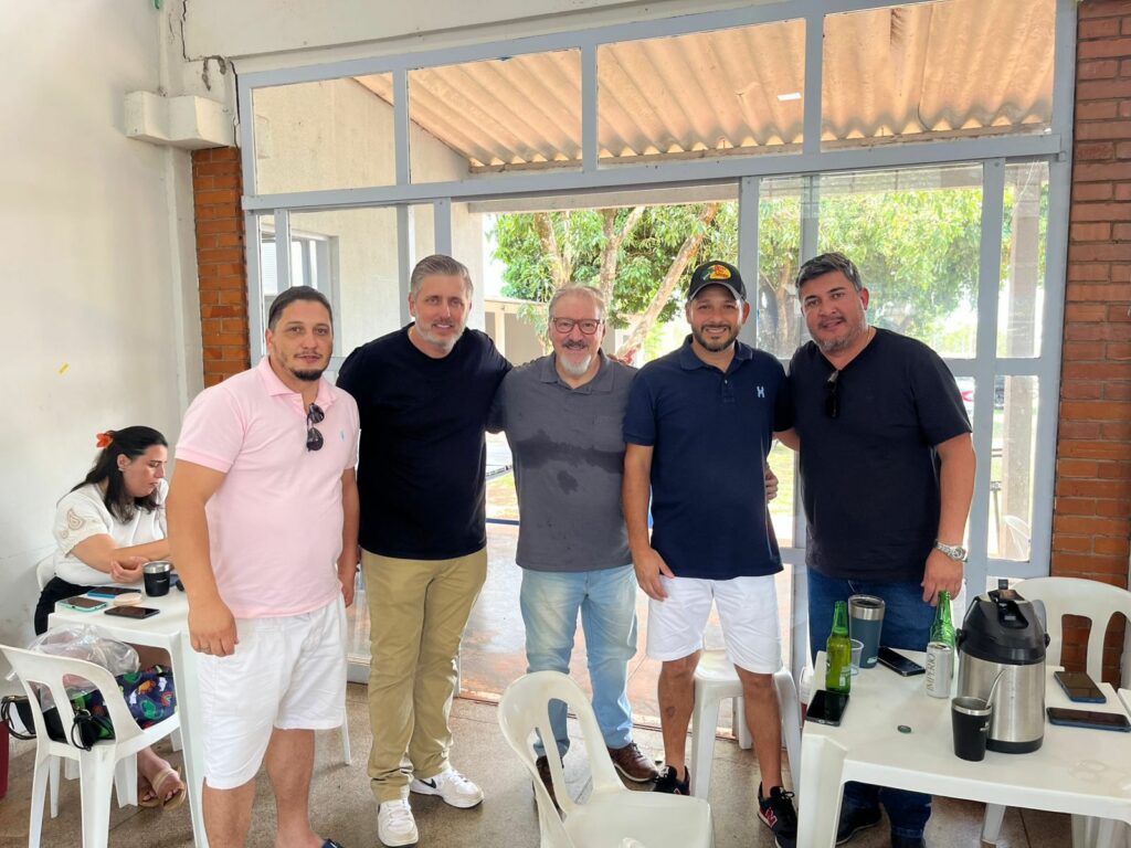 Clube dos Amigos de Amambai (CAA) realiza encontro