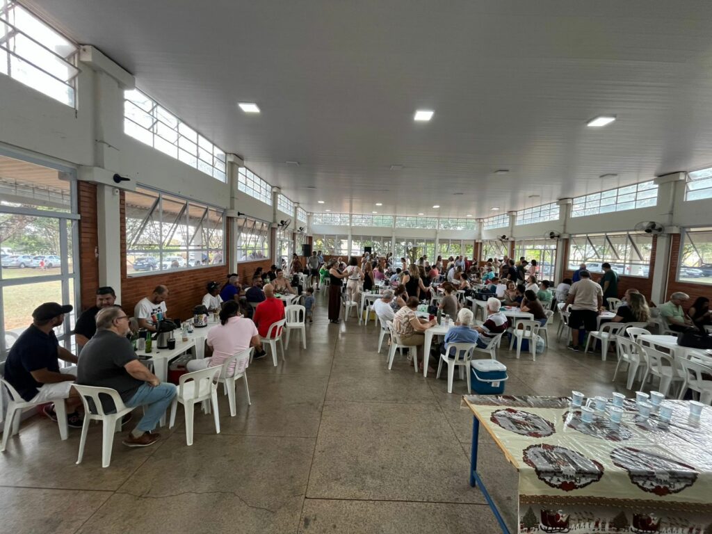 Clube dos Amigos de Amambai (CAA) realiza encontro