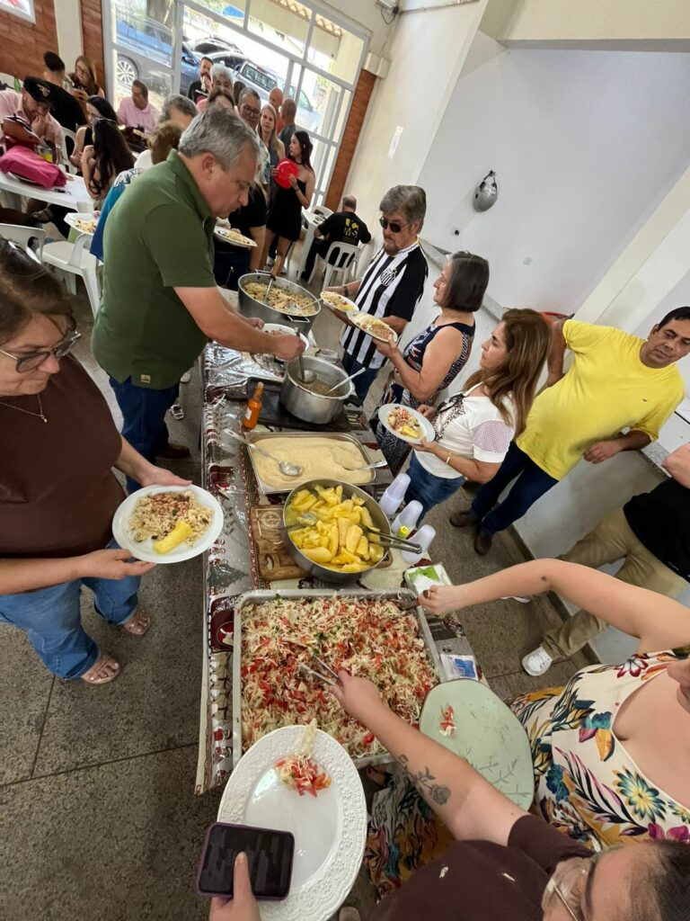 Clube dos Amigos de Amambai (CAA) realiza encontro