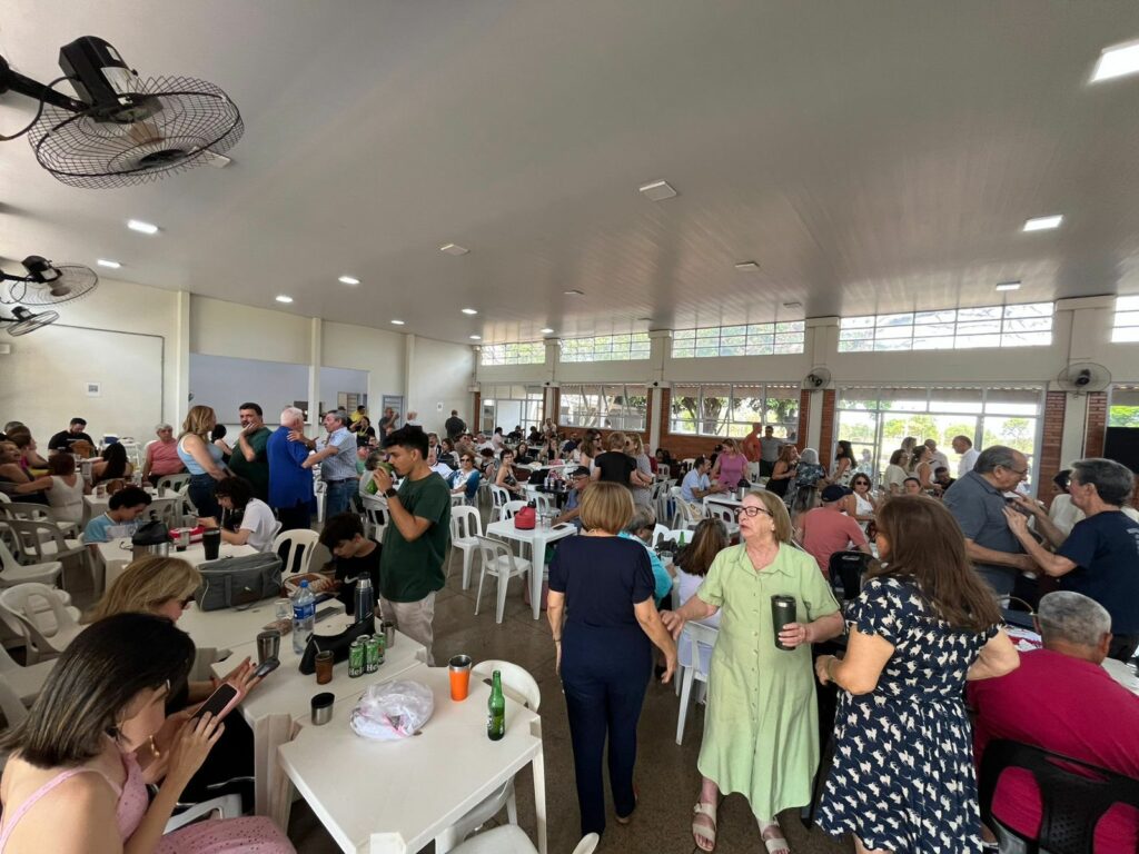 Clube dos Amigos de Amambai (CAA) realiza encontro