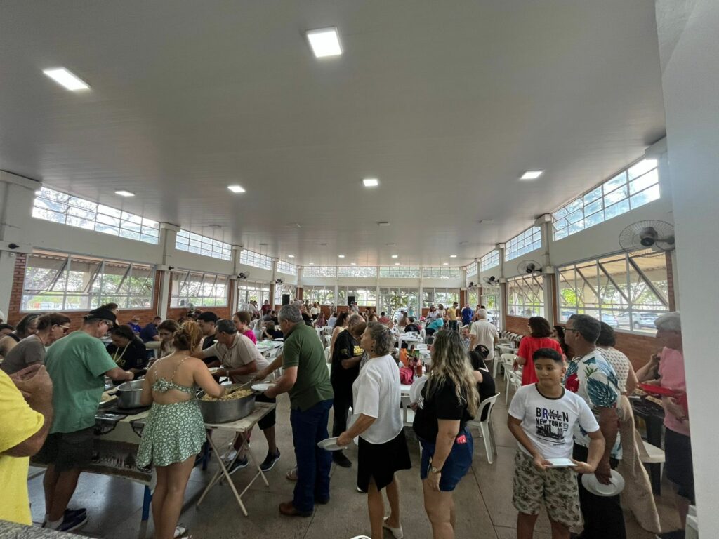 Clube dos Amigos de Amambai (CAA) realiza encontro