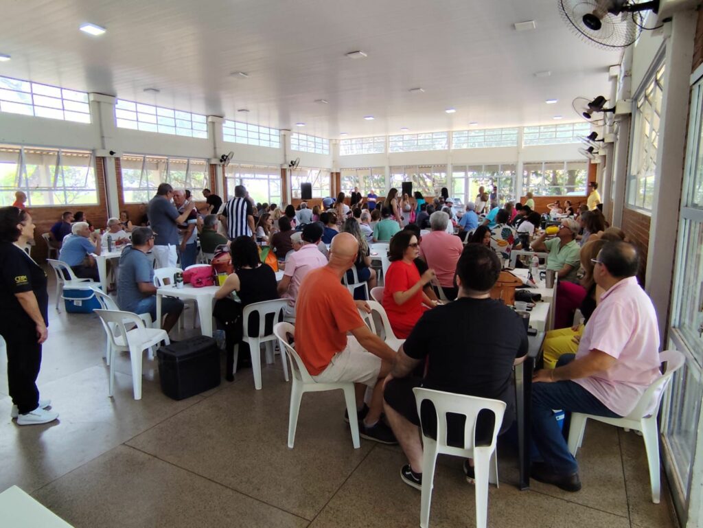 Clube dos Amigos de Amambai (CAA) realiza encontro