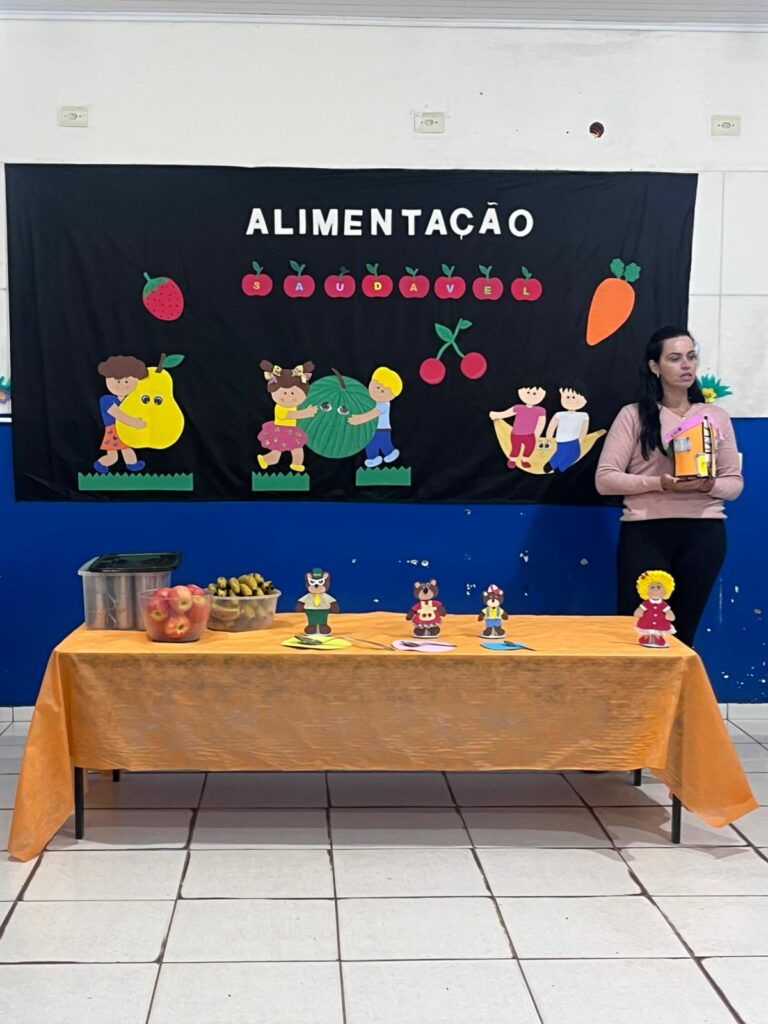 Iguatemi: Alunos da Escola de Educação Infantil Arco-Íris participam do projeto Alimentação Saudável Iguatemi: Alunos da Escola de Educação Infantil Arco-Íris participam do projeto Alimentação Saudável