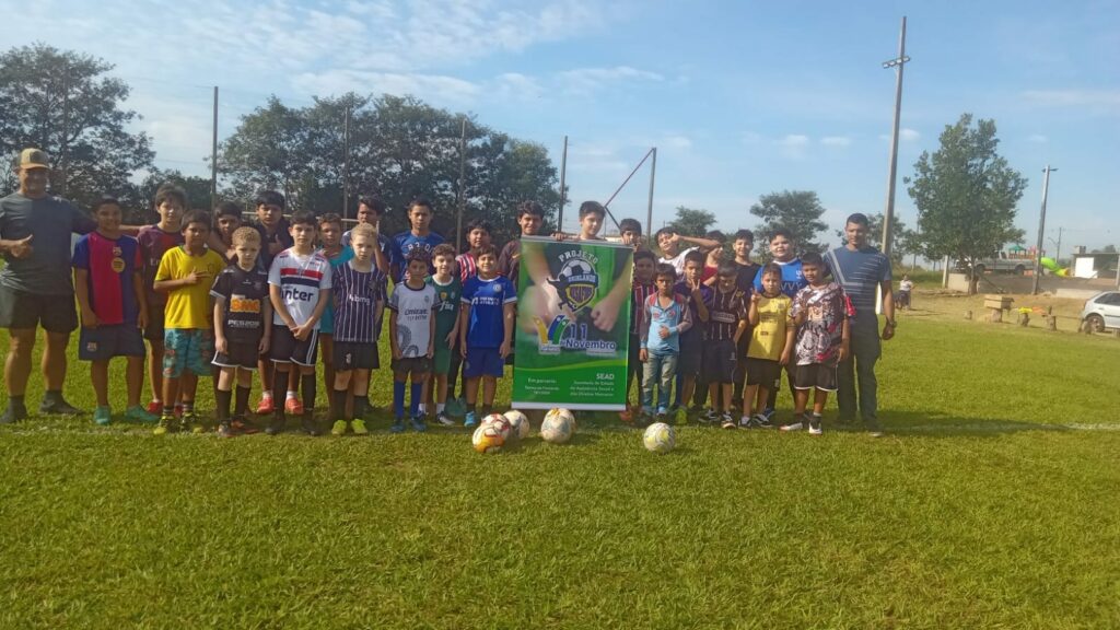 Projeto “Driblando Desafios” incentiva esporte e inclusão social em Amambai