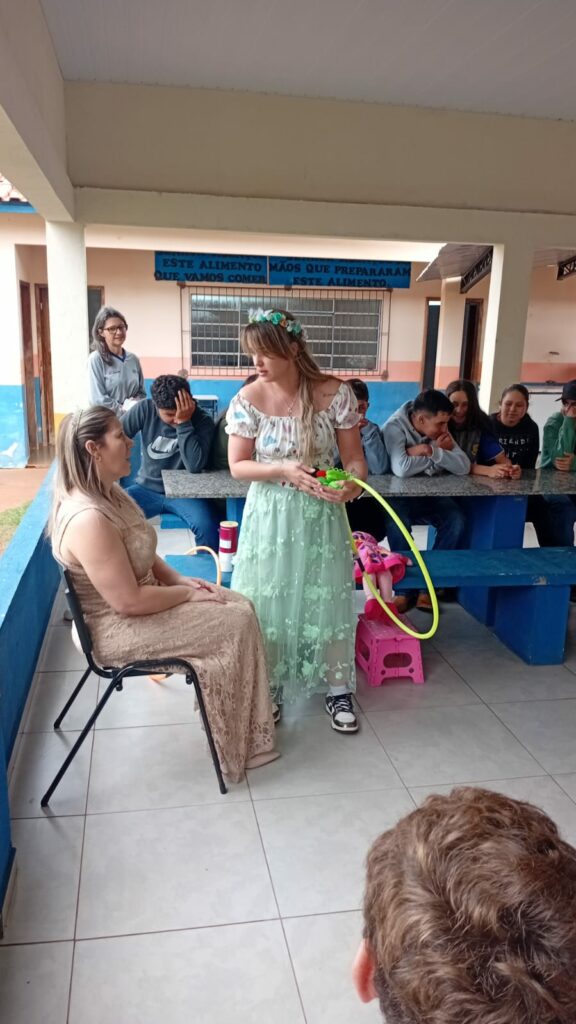 Iguatemi: Equipe da Secretaria Municipal de Saúde que atua na área rural desenvolveu o programa Saúde na Escola, no Assentamento Rancho Loma