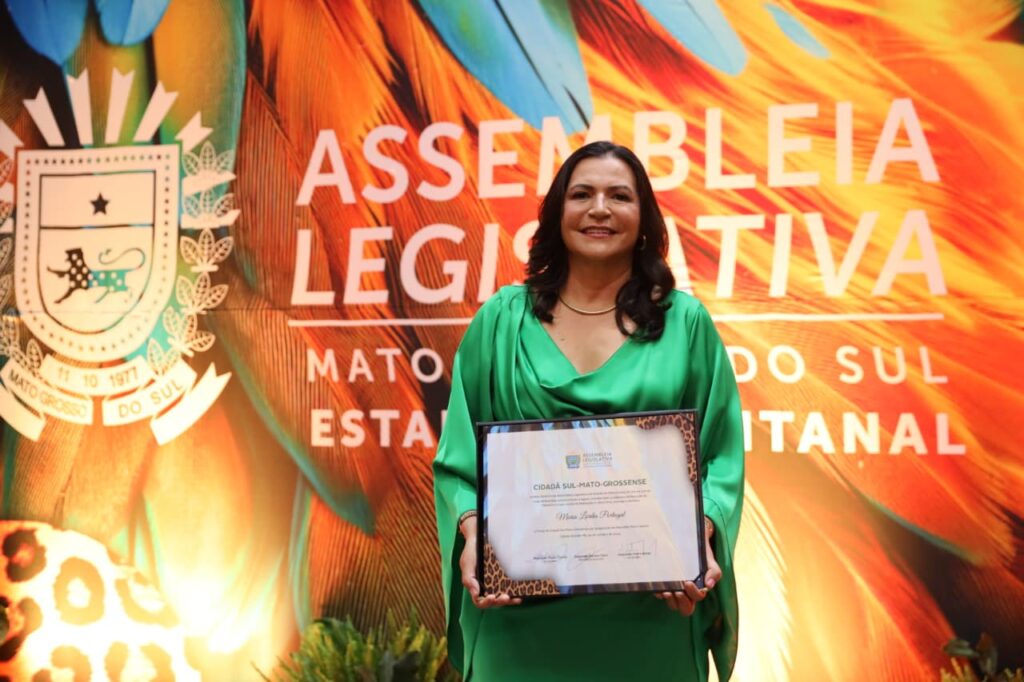 Prefeita Lurdes Portugal é homenageada com título de cidadã sul-mato-grossense e celebra reconhecimento ao trabalho por Caarapó Prefeita Lurdes Portugal é homenageada com título de cidadã sul-mato-grossense e celebra reconhecimento ao trabalho por Caarapó