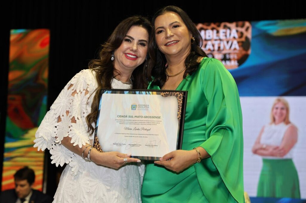 Prefeita Lurdes Portugal é homenageada com título de cidadã sul-mato-grossense e celebra reconhecimento ao trabalho por Caarapó Prefeita Lurdes Portugal é homenageada com título de cidadã sul-mato-grossense e celebra reconhecimento ao trabalho por Caarapó