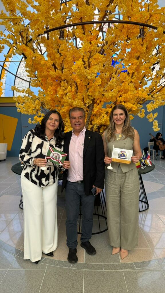 Caarapó: Prefeita Lurdes Portugal participa do 2º encontro do projeto Raízes Femininas e anuncia possível convênio com o Hospital São Julião para ampliar atendimentos especializados na saúde