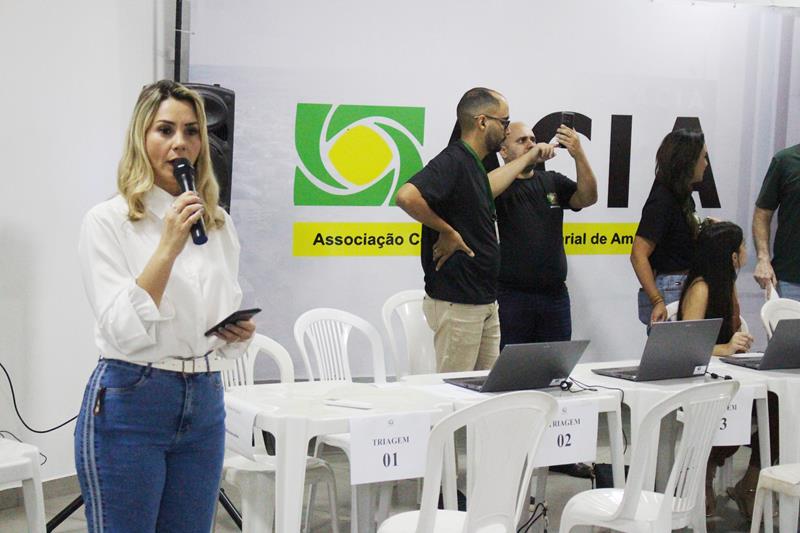 Em atenção a pedido da vereadora Suzana, Van dos Direitos e Justiça Itinerante atenderam mais de 250 pessoas nesta sexta em Amambai Em atenção a pedido da vereadora Suzana, Van dos Direitos e Justiça Itinerante atenderam mais de 250 pessoas nesta sexta em Amambai