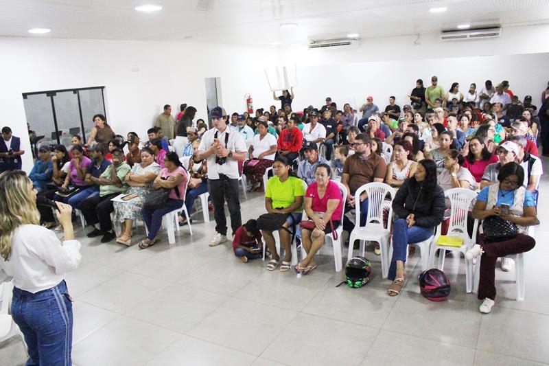 Em atenção a pedido da vereadora Suzana, Van dos Direitos e Justiça Itinerante atenderam mais de 250 pessoas nesta sexta em Amambai Em atenção a pedido da vereadora Suzana, Van dos Direitos e Justiça Itinerante atenderam mais de 250 pessoas nesta sexta em Amambai
