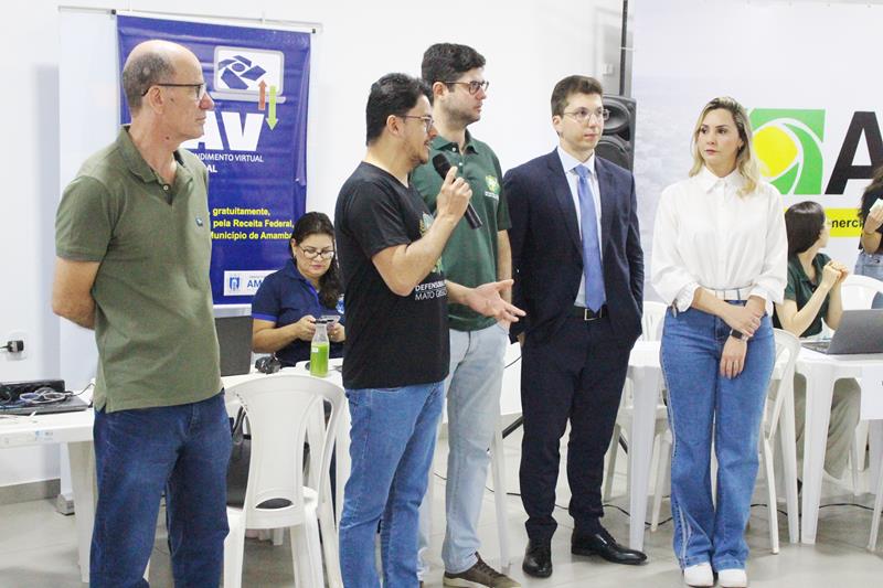 Em atenção a pedido da vereadora Suzana, Van dos Direitos e Justiça Itinerante atenderam mais de 250 pessoas nesta sexta em Amambai Em atenção a pedido da vereadora Suzana, Van dos Direitos e Justiça Itinerante atenderam mais de 250 pessoas nesta sexta em Amambai
