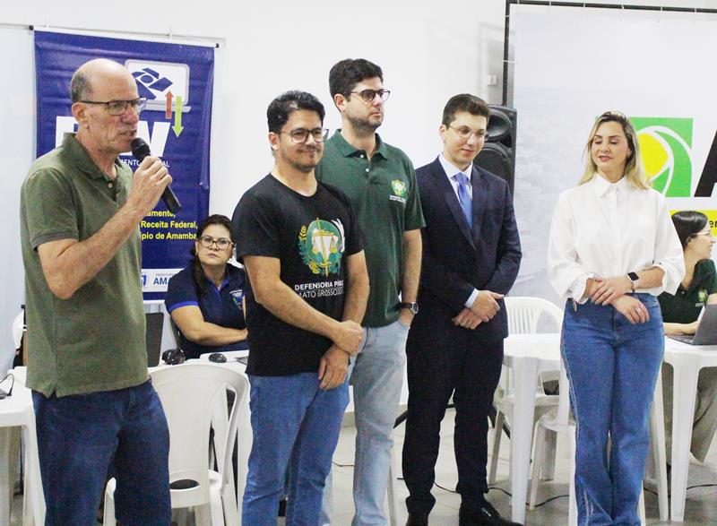 Em atenção a pedido da vereadora Suzana, Van dos Direitos e Justiça Itinerante atenderam mais de 250 pessoas nesta sexta em Amambai Em atenção a pedido da vereadora Suzana, Van dos Direitos e Justiça Itinerante atenderam mais de 250 pessoas nesta sexta em Amambai