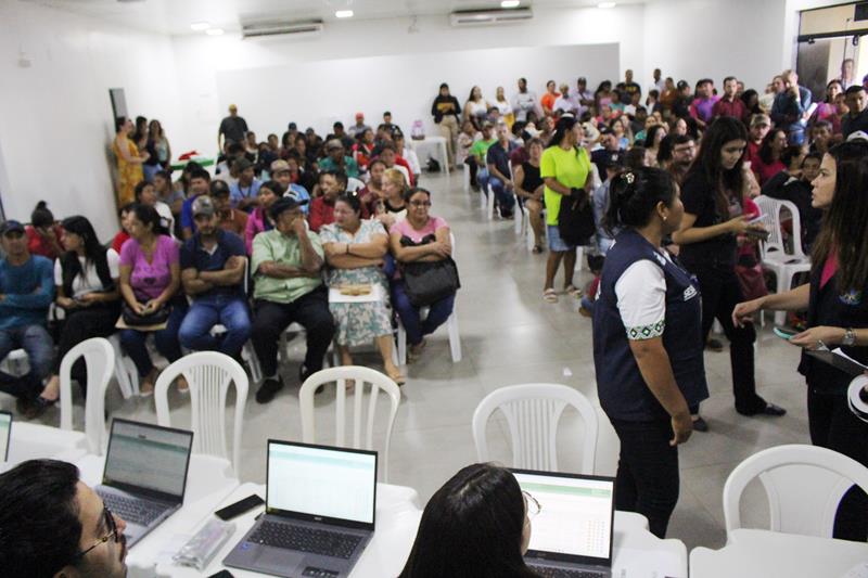 Em atenção a pedido da vereadora Suzana, Van dos Direitos e Justiça Itinerante atenderam mais de 250 pessoas nesta sexta em Amambai Em atenção a pedido da vereadora Suzana, Van dos Direitos e Justiça Itinerante atenderam mais de 250 pessoas nesta sexta em Amambai
