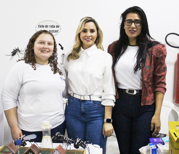 Em atenção a pedido da vereadora Suzana, Van dos Direitos e Justiça Itinerante atenderam mais de 250 pessoas nesta sexta em Amambai Em atenção a pedido da vereadora Suzana, Van dos Direitos e Justiça Itinerante atenderam mais de 250 pessoas nesta sexta em Amambai