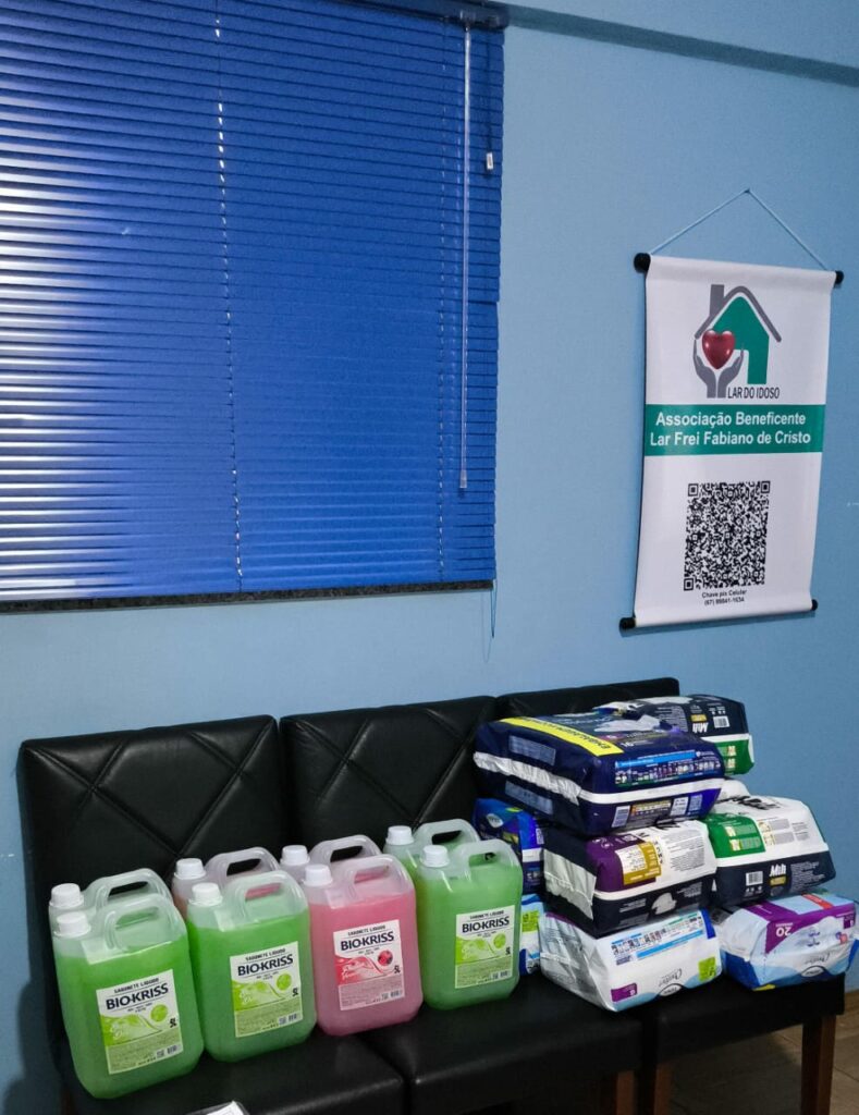 Grupo AFA (Amigos Filhos de Amambai) realizou a entrega de doação para o Lar do Idoso Frei Fabiano de Cristo Grupo AFA (Amigos Filhos de Amambai) realizou a entrega de doação para o Lar do Idoso Frei Fabiano de Cristo