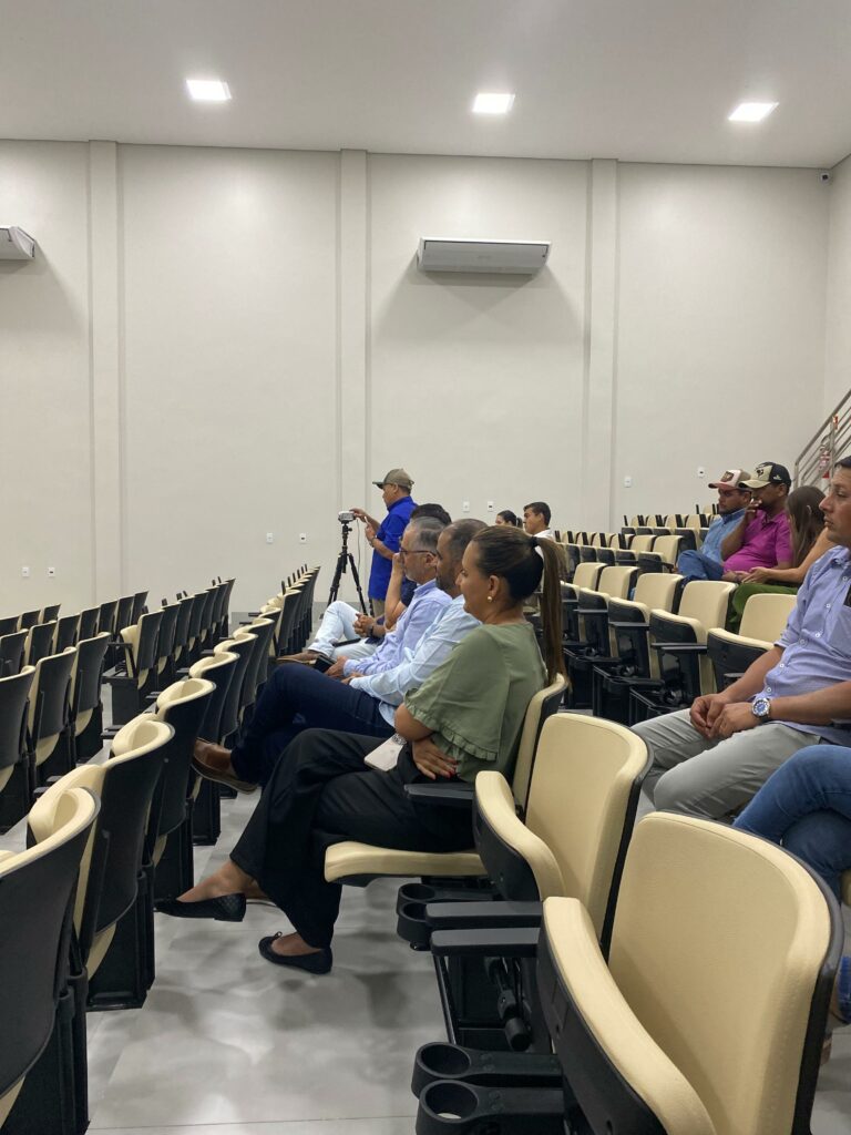 Câmara de Paranhos entrega Moção de Congratulação e Aplausos aos organizadores da Cavalgada dos Amigos