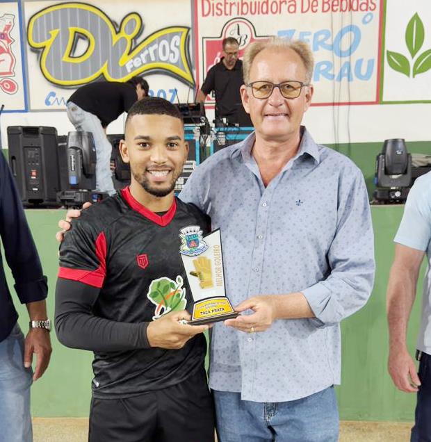 Jogos emocionantes e recorde de público marcaram as finais da XVI Copa Interfirmas de Futsal em Sete Quedas Jogos emocionantes e recorde de público marcaram as finais da XVI Copa Interfirmas de Futsal em Sete Quedas