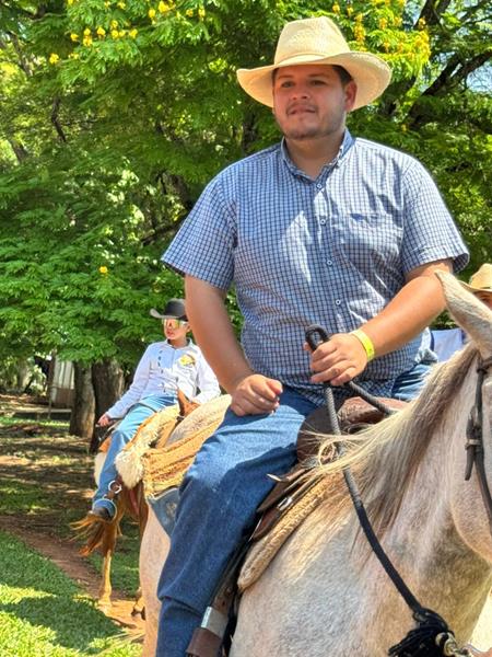 Com a participação de centenas de pessoas Cavalgada dos Amigos foi sucesso total em Paranhos Com a participação de centenas de pessoas Cavalgada dos Amigos foi sucesso total em Paranhos