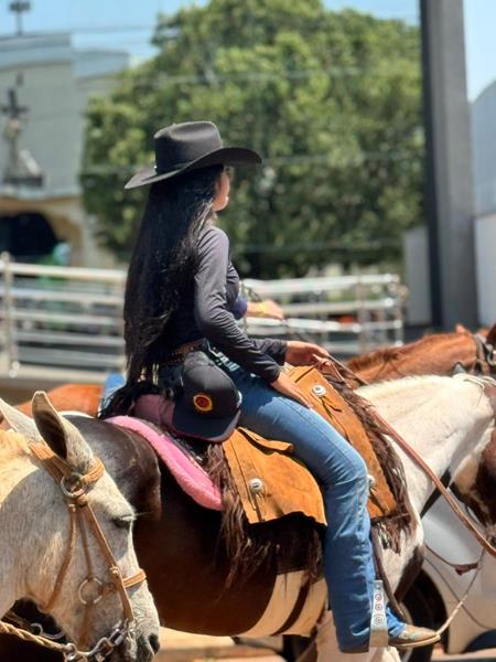 Com a participação de centenas de pessoas Cavalgada dos Amigos foi sucesso total em Paranhos Com a participação de centenas de pessoas Cavalgada dos Amigos foi sucesso total em Paranhos