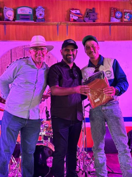 Com a participação de centenas de pessoas Cavalgada dos Amigos foi sucesso total em Paranhos Com a participação de centenas de pessoas Cavalgada dos Amigos foi sucesso total em Paranhos