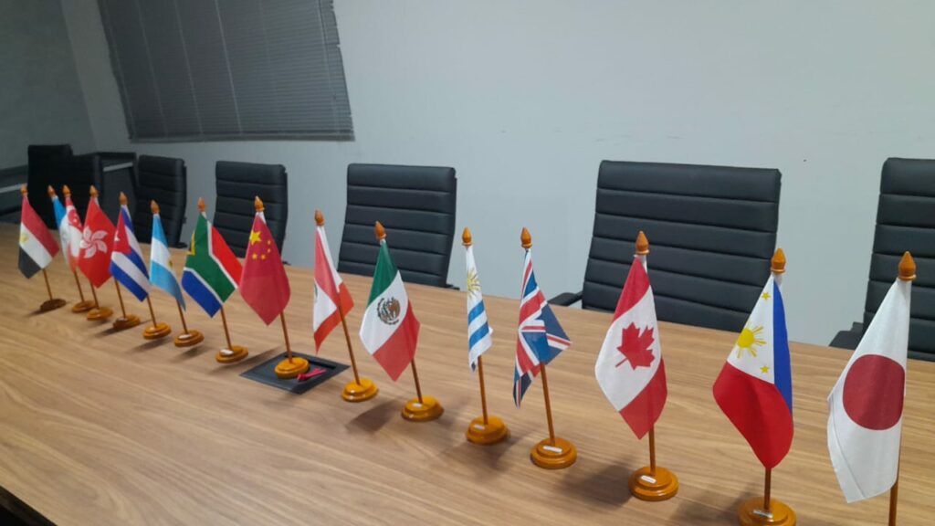 Presidente da Câmara vereador Darci visita frigorífico de frango no Paraná e destaca possibilidade da empresa se instalar em Amambai Presidente da Câmara vereador Darci visita frigorífico de frango no Paraná e destaca possibilidade da empresa se instalar em Amambai