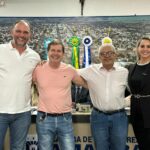 Vereadora Suzana Ulisses entrega moção de congratulação ao presidente do CAV e diretoria pelo 8º Encontro dos Filhos e Amigos de Amambai
