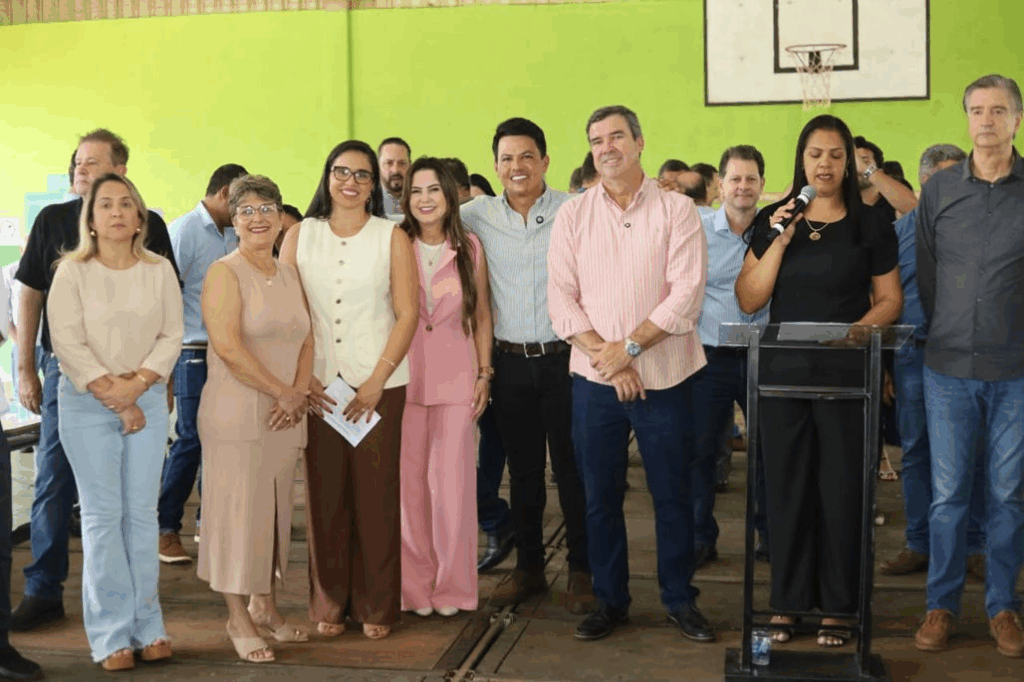 Mara Caseiro acompanha entregas e articula avanços em cinco municípios de MS Mara Caseiro acompanha entregas e articula avanços em cinco municípios de MS
