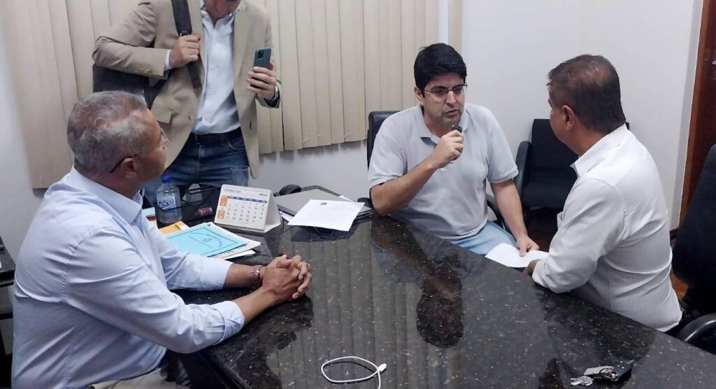 Darci recebe senador Nelsinho Trad e destaca a força do PSD em Amambai