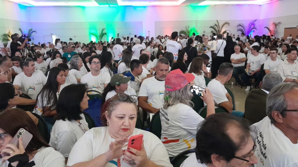 Presidente de Câmara vereador Darci integra comitiva de Amambai em ação socioambiental no Paraná Presidente de Câmara vereador Darci integra comitiva de Amambai em ação socioambiental no Paraná