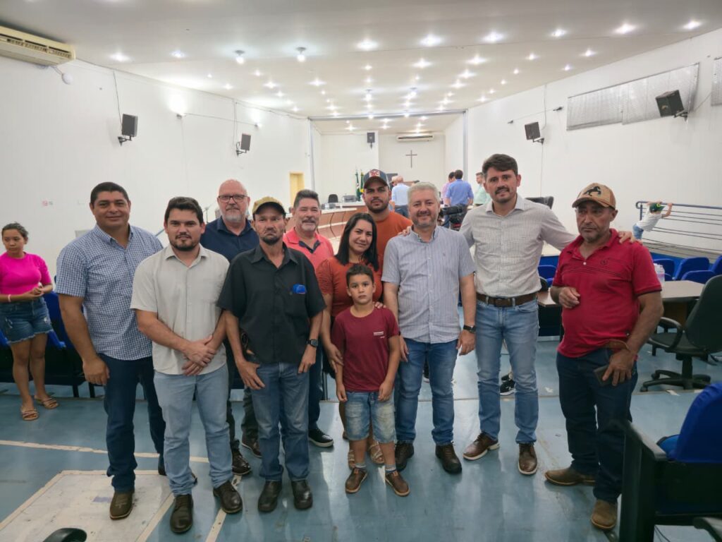 Itaquiraí: Prefeito Thalles Tomazelli participa de audiência pública sobre a crise leiteira que atinge os produtores do Cone Sul