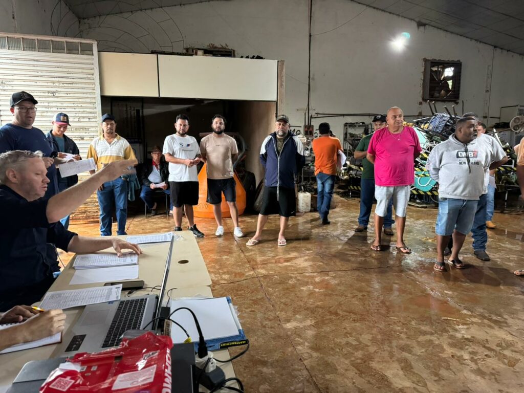 Leilão presencial em Tacuru arrecada recursos com bens inservíveis Leilão presencial em Tacuru arrecada recursos com bens inservíveis