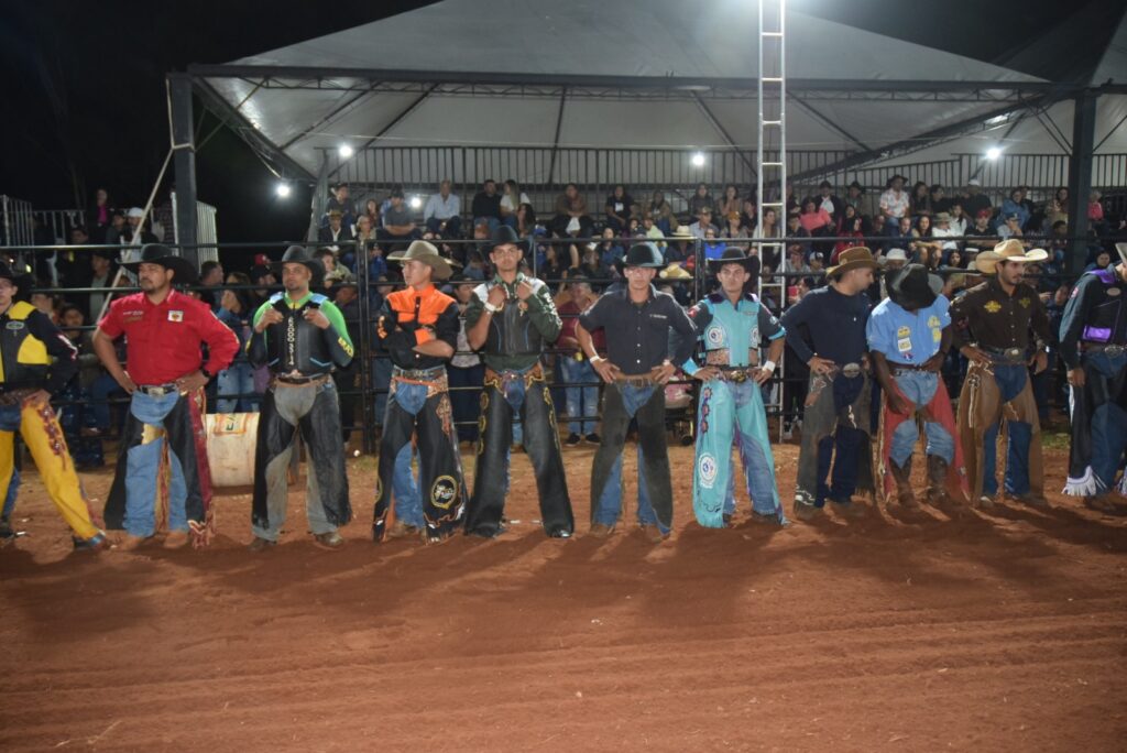 Iguatemi: Com três dias de competição e participação de 42 peões, 1º Rodeio Fest Show movimentou Assentamento Colorado e região