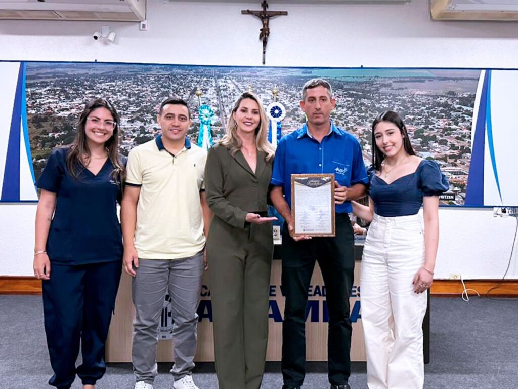 Por indicação de Suzana Ulisses, Câmara de Amambai homenageia motorista de ônibus universitário