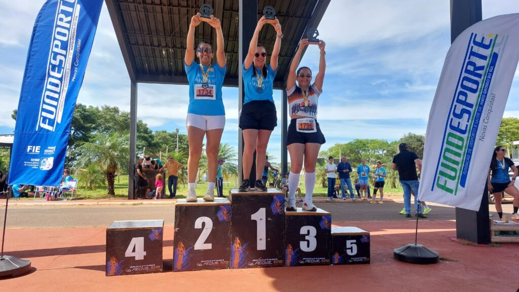 Run Sapucaia conquista troféu de maior equipe na II Corrida Circuito Analy, em Amambai