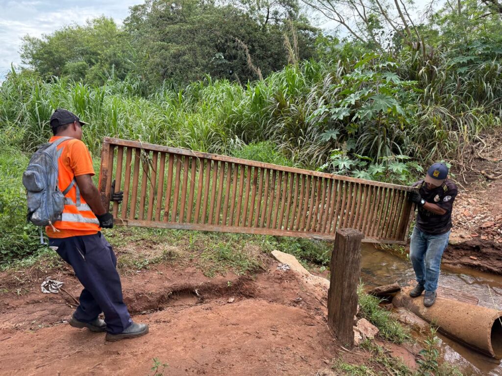 Prefeitura de Amambai realiza ação conjunta para interromper acesso irregular e limpar margens do Córrego Areião