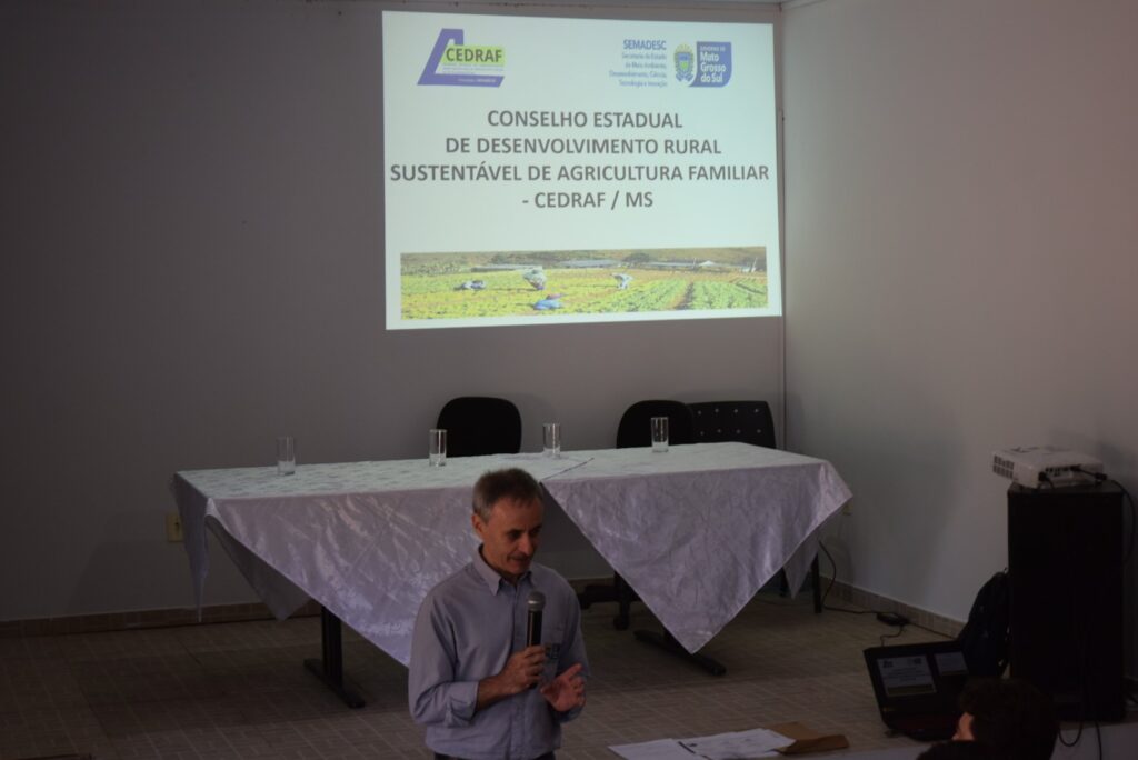 Secretaria de Desenvolvimento Econômico de Iguatemi promove reunião entre a Semadesc e representantes dos municípios do Cone Sul Secretaria de Desenvolvimento Econômico de Iguatemi promove reunião entre a Semadesc e representantes dos municípios do Cone Sul