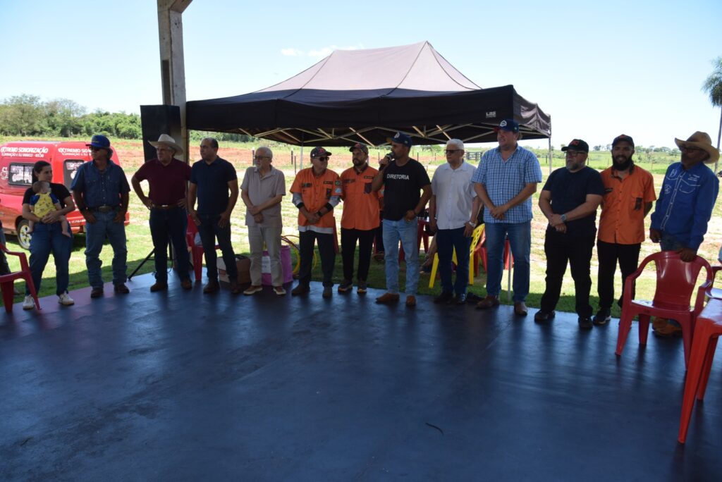 Iguatemi: Assistência Social promoveu confraternização para os alunos do Programa “Novo Olhar”, com almoço e muitas brincadeiras