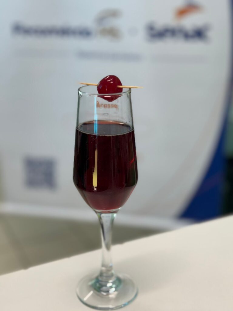 Curso de Batidas e Coquetéis capacita 15 alunos em Coronel Sapucaia